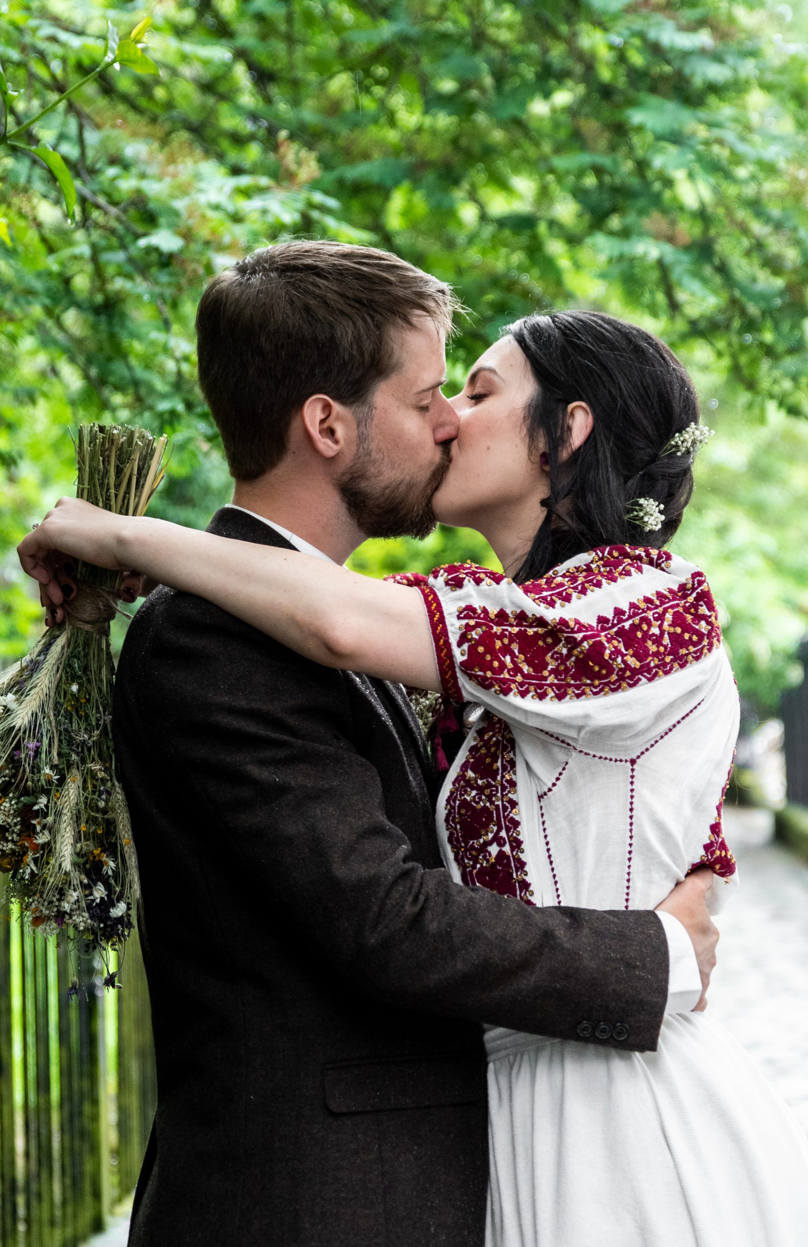 https://www.focuscreatief.com/wp-content/uploads/2024/11/JOERALUCA2019.wedding.RJFC-559-van-821-scaled.jpg
